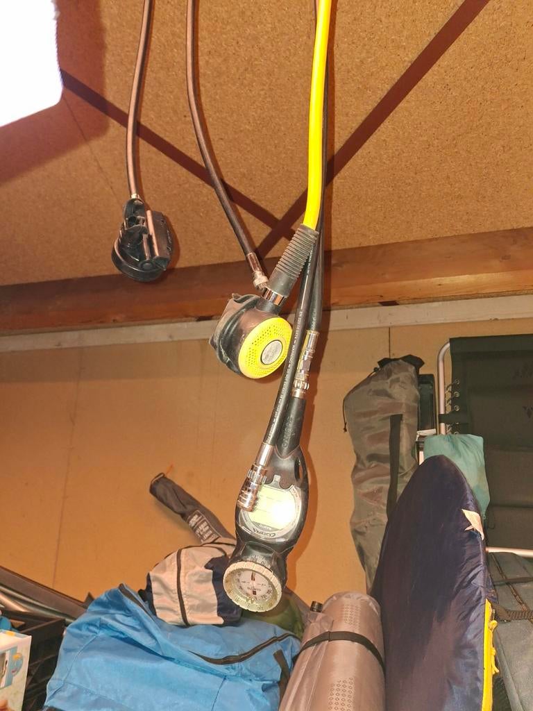 Duikregelaar met manometer, Ophalen