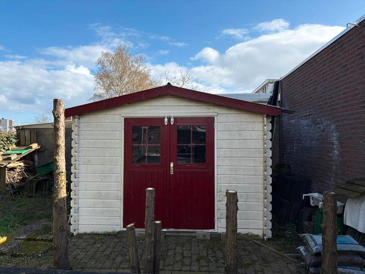 Houten Tuinhuisje met Dubbele Deur - Ideaal voor Opslag, Tuin en Terras, Tuinhuizen, Gebruikt, Tuinhuis, Hout, 250 tot 500 cm