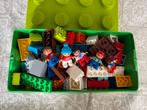 Duplo blokken + 5 poppetjes + doos, Kinderen en Baby's, Speelgoed | Duplo en Lego, Ophalen, Zo goed als nieuw, Duplo