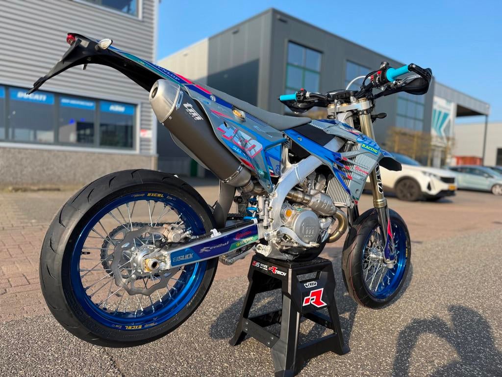 TM 450 SMR A2 Supermotard Kenteken Supermoto NIEUW! no KTM e, 450 cc, Via Fano
Pesaro PU  Pesaro PU, IT, Bedrijf, Toermotor