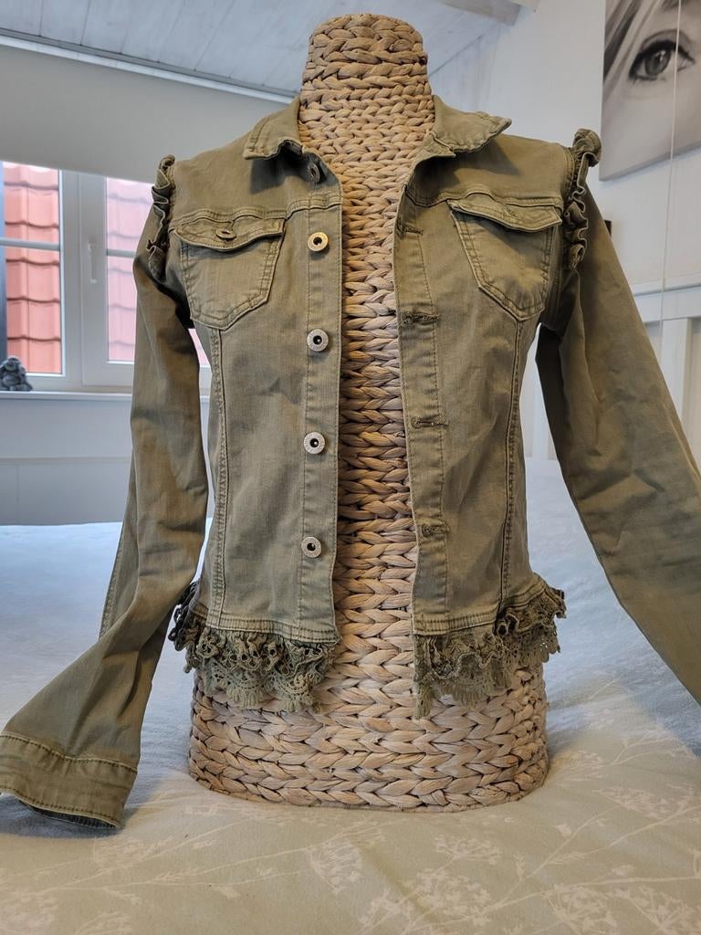 Spijkerjasje Legergroen met roesjes mt 38, Maat 38/40 (M), Zac & zoe, Ophalen of Verzenden, Zo goed als nieuw