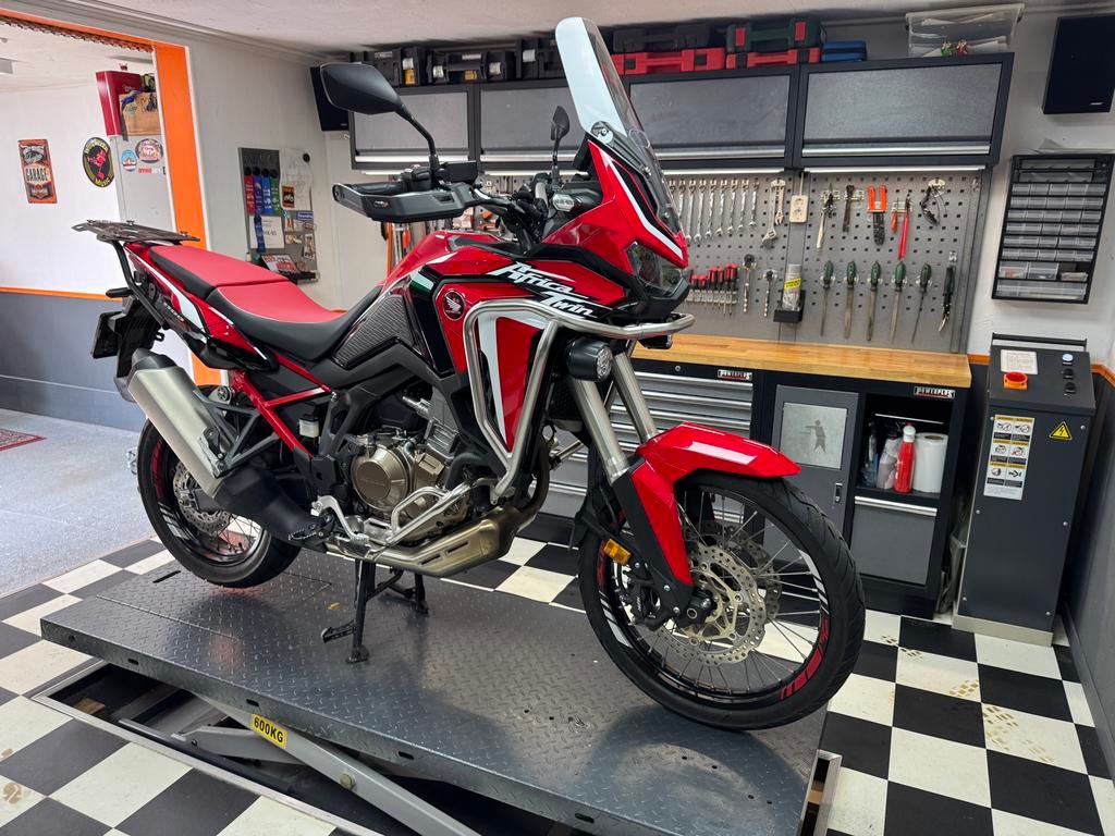 Honda CRF 1100 Africa Twin (2020) | 13.876 km | Full Options, Motoren, Motoren | Honda, 2 cilinders, Motorrijbewijs A, Gebruikt