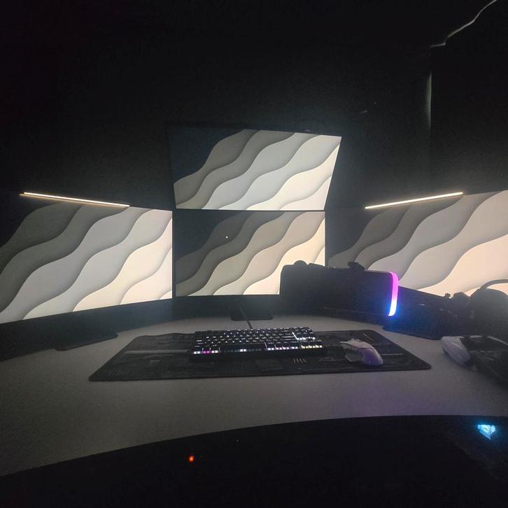 High end setup. KAN LOS VERKOCHT WORDEN!!!, Computers en Software, Desktop Pc's, 4 Ghz of meer, SSD, Ophalen