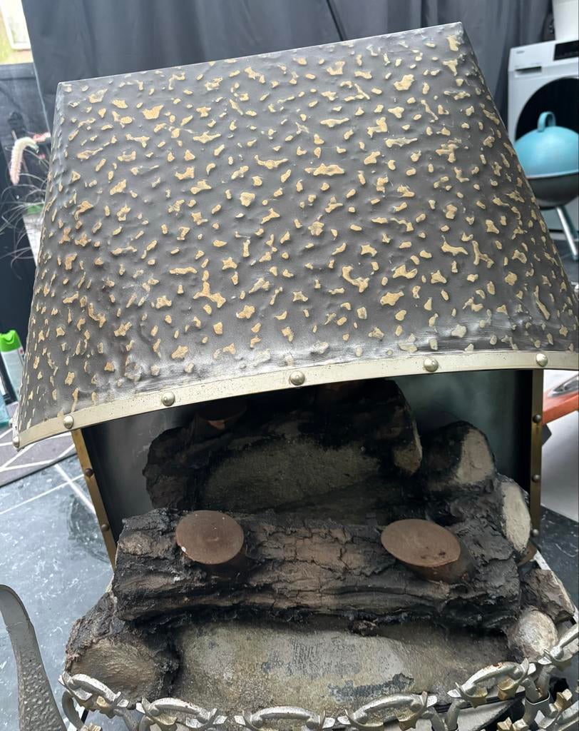 Decoratieve haard met houtblokken, Huis en Inrichting, Haarden, Ophalen of Verzenden, Gebruikt, Vrijstaande haard, Overige soorten