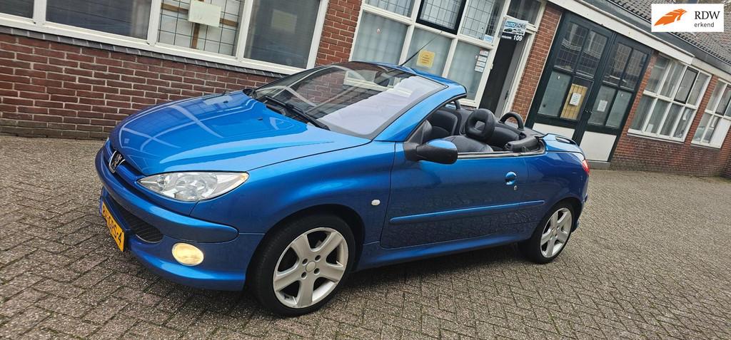 Peugeot 206 CC 1.6-16V, Auto's, Voorwielaandrijving, Gebruikt, 4 cilinders, 49 €/maand