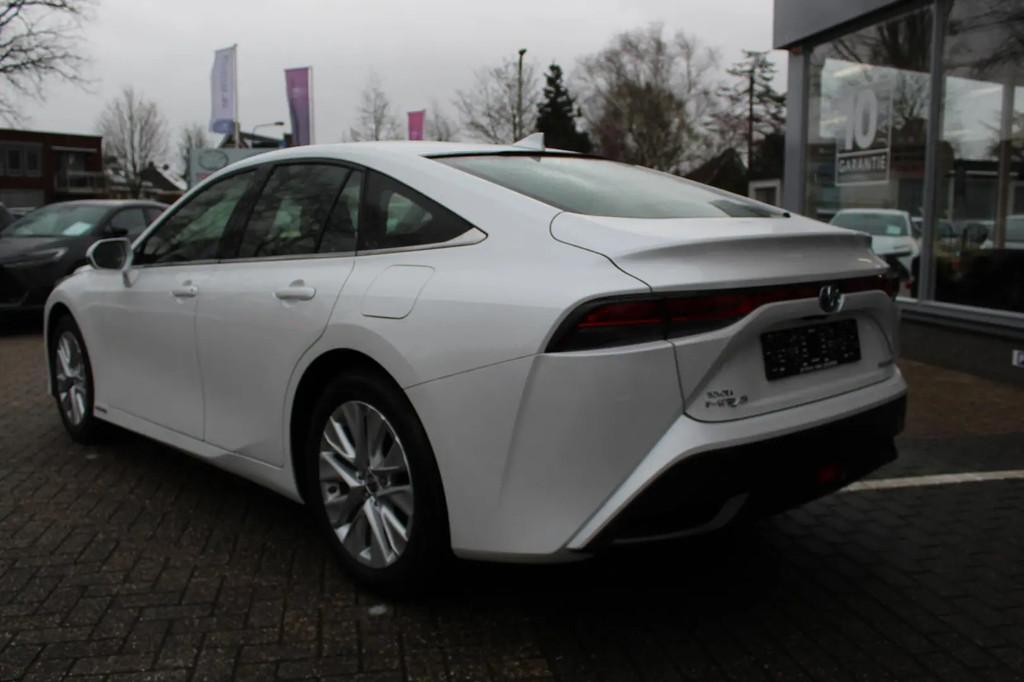 Toyota Mirai DYNAMIC € 17.900,00, Auto's, Toyota, Automaat, Stof, Gebruikt, Stoelverwarming