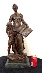 Dik en groot antiek beeld in topstaat, Ophalen of Verzenden