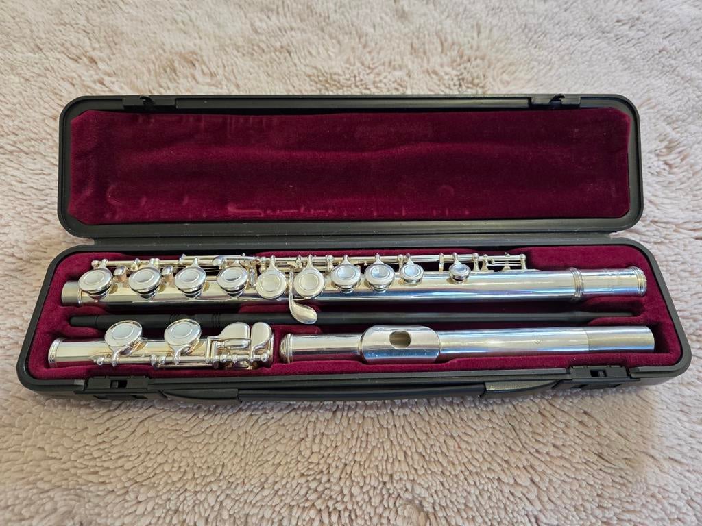 Dwarsfluit Yamaha YFL-211SII, Muziek en Instrumenten, Ophalen of Verzenden, Gebruikt, Dwarsfluit, Met koffer of tas