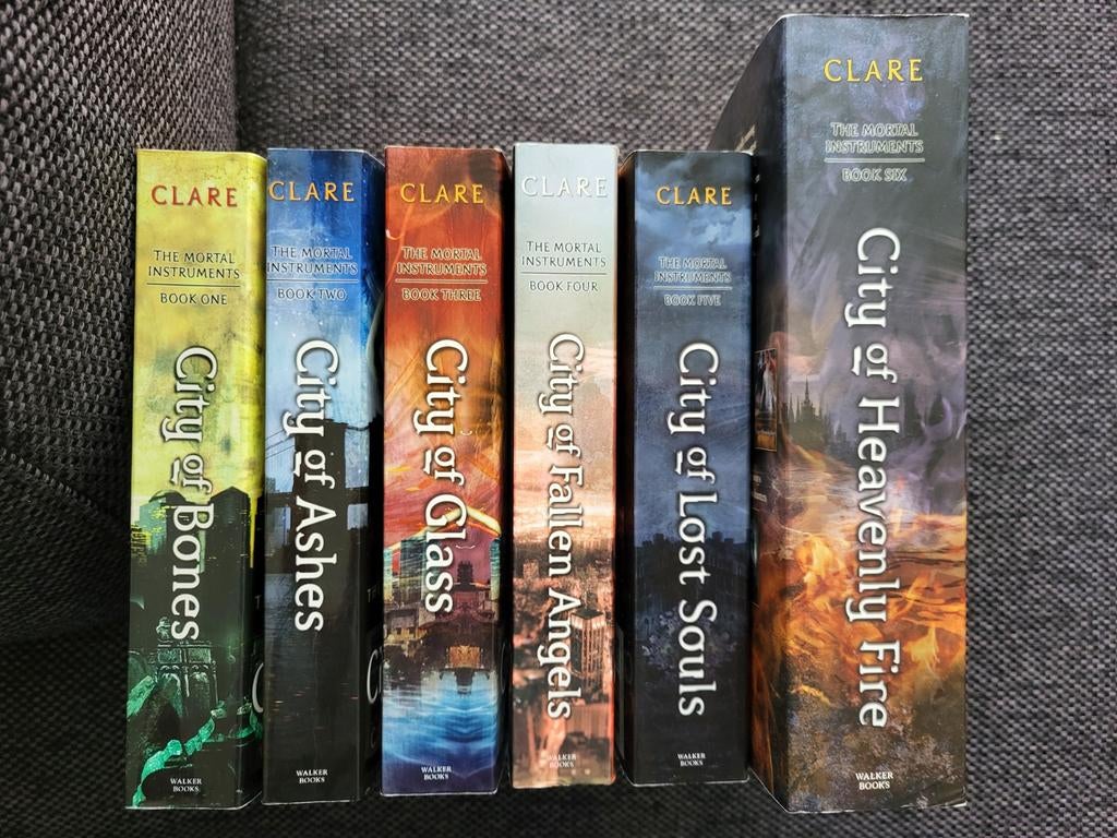The Mortal Instruments serie (6 boeken), Boeken, Cassandra Clare, Ophalen of Verzenden, Zo goed als nieuw, Fictie
