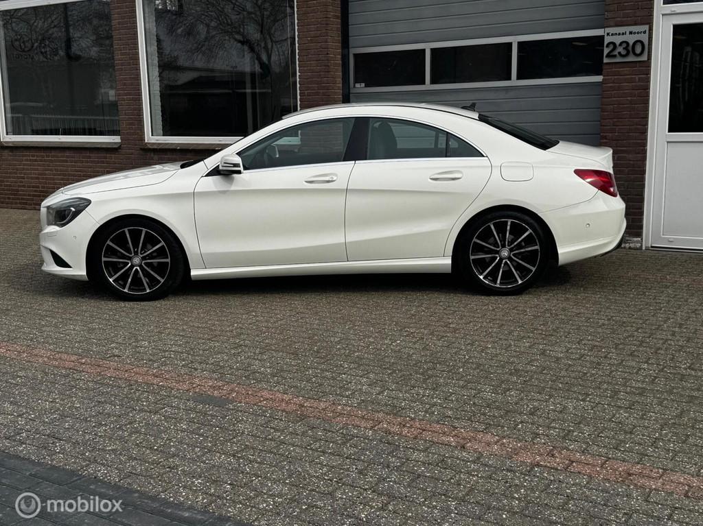 Mercedes CLA-klasse 180 LEDER/ECC-AIRCO/NAVI/CRUISE, Auto's, Voorwielaandrijving, CLA, Gebruikt, Euro 6
