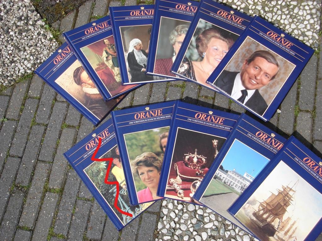 Lekturamaserie "Oranje, ons vorstenhuis door de jaren heen", Ophalen of Verzenden, Zo goed als nieuw, Nederland, Tijdschrift of Boek