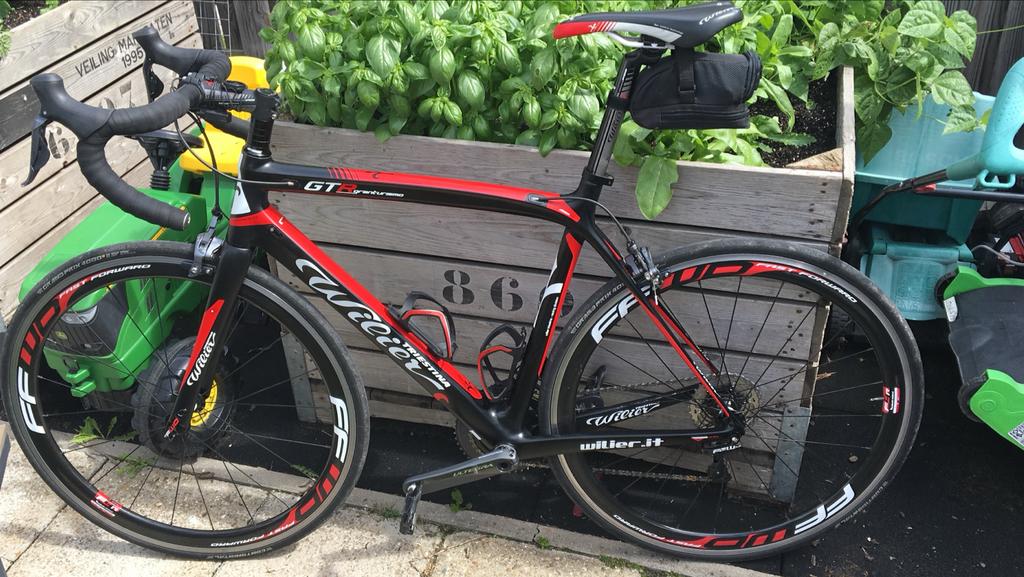 Racefiets met Ultegra Di2 en FFWD wielen, 28 inch, Carbon, Zo goed als nieuw, Meer dan 20 versnellingen
