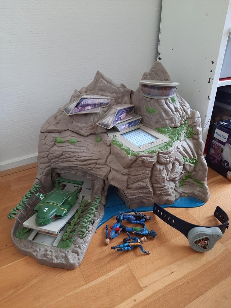 Thunderbirds eiland speelset met 3 raketten, Ophalen, Gebruikt, Jongen of Meisje
