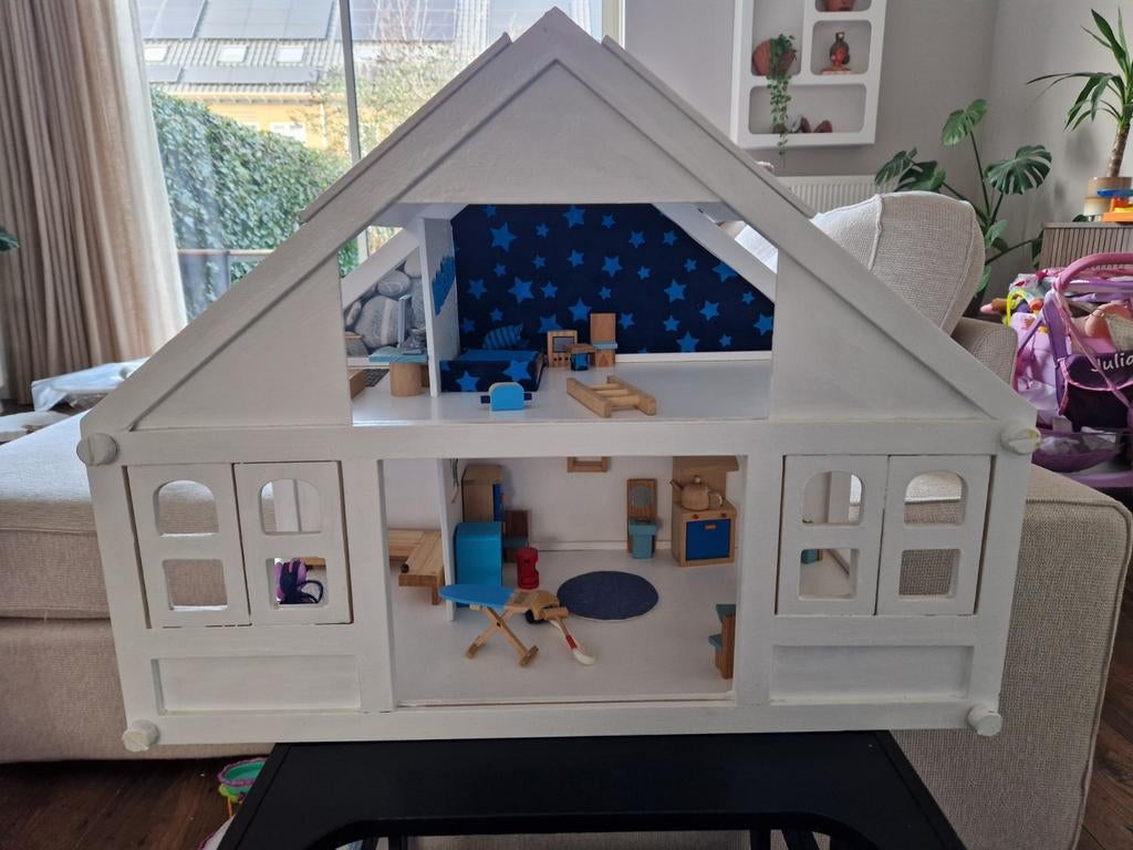 Groot houten poppenhuis met meubels, Ophalen, Poppenhuis
