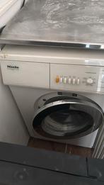 Miele Novotronic W819 wasmachine gratis ophalen, Ophalen, 1200 tot 1600 toeren, Gebruikt, 4 tot 6 kg