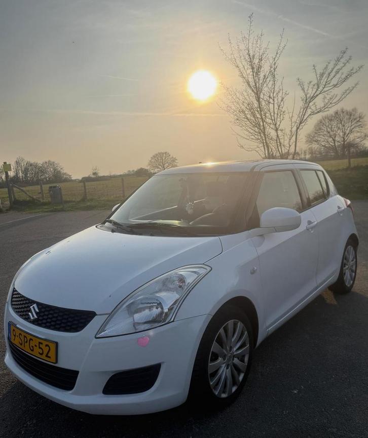 Suzuki Swift 1.2 5-D 2012 Wit, Auto's, Suzuki, Particulier, Swift, Benzine, Euro 4, B, Hatchback, Handgeschakeld, Geïmporteerd