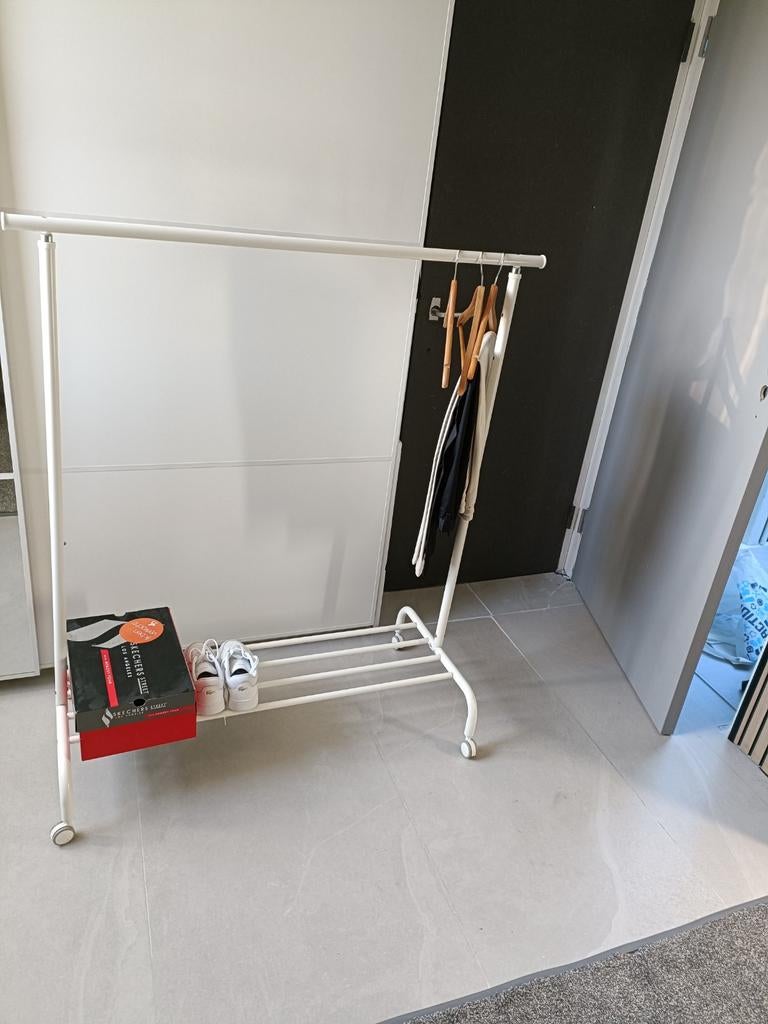 Kledingrek met wielen en schoenenrek, Ophalen of Verzenden, Met wielen, Gebruikt