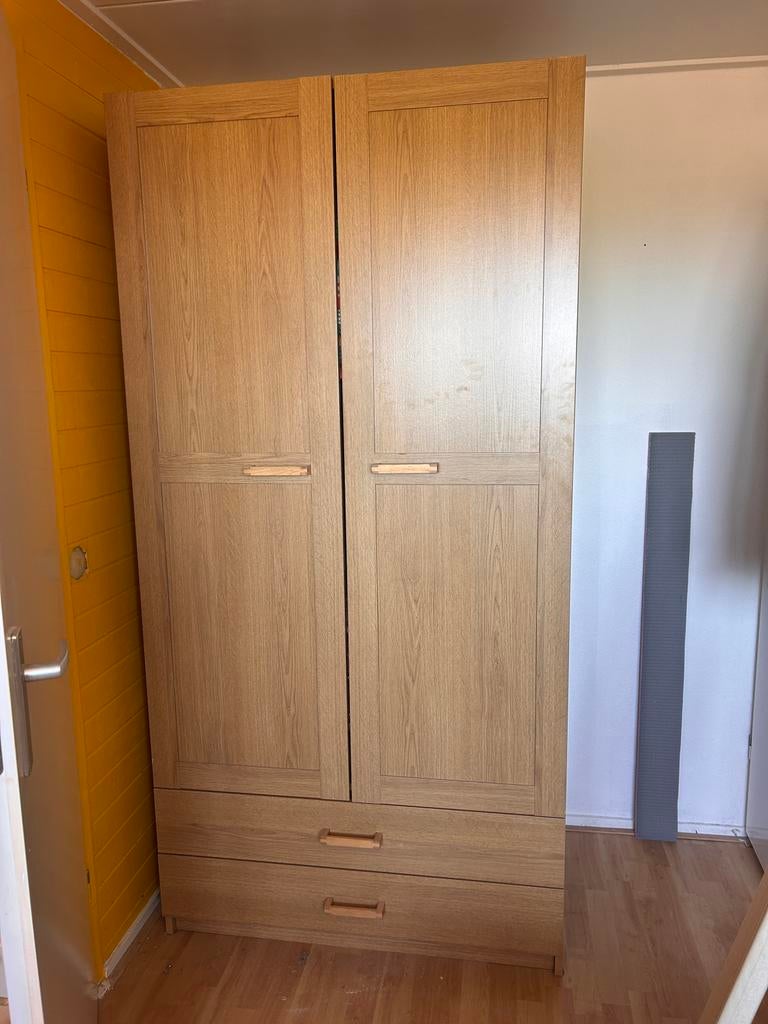 Garderobekast met hangruimte en twee lades, Huis en Inrichting, Kasten | Kledingkasten, Ophalen, Gebruikt, 100 tot 150 cm, 200 cm of meer