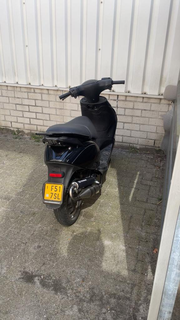 Piaggio Zip 4t, Fietsen en Brommers, Scooters | Piaggio, Ophalen, Gebruikt, Maximaal 45 km/u, Zip