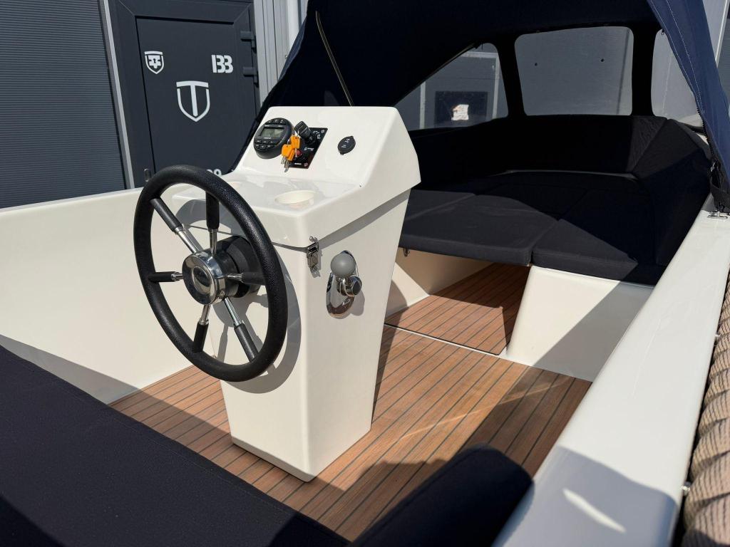 Nette Admiral 530 Tender Sloep 2019 incl. Suzuki 15PK 4-takt, Watersport en Boten, Sloepen, 10 tot 30 pk, Gebruikt, Wfwatersport@botenverhuurhoorn.nl