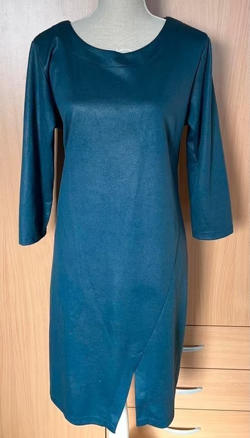 Ophilia emerald kleurige suède look jurk maat 44[v], Kleding | Dames, Maat 42/44 (L), Ophalen of Verzenden, Zo goed als nieuw