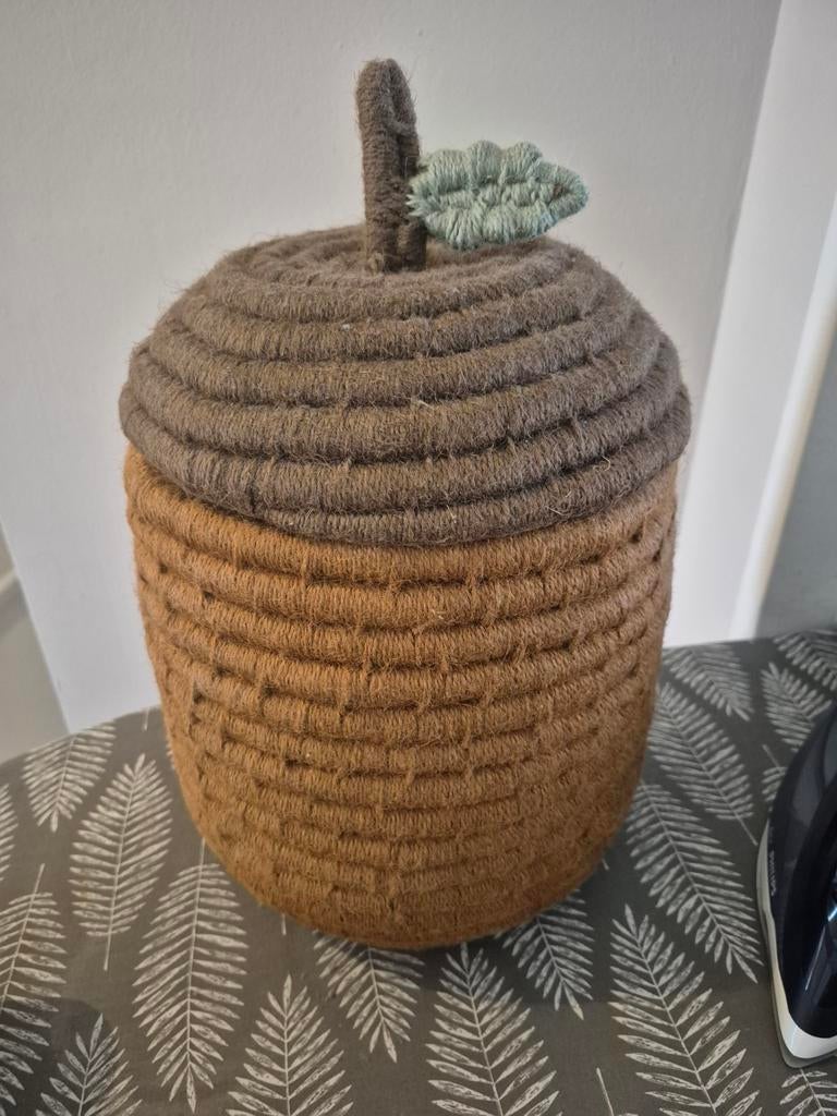 Eikelvormige mand met deksel (bos, kinderkamer, kind, baby), Ophalen of Verzenden, Nieuw, Rond, Riet