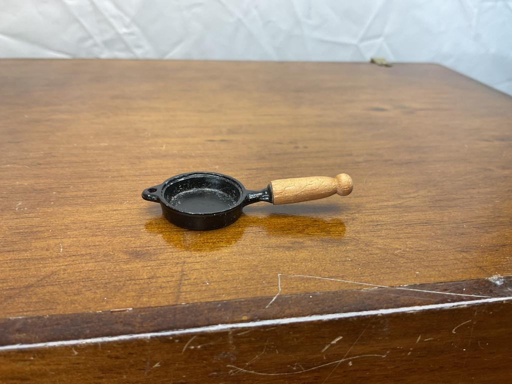 Pan met houten handvat, Ophalen of Verzenden, Zo goed als nieuw, Poppenhuis