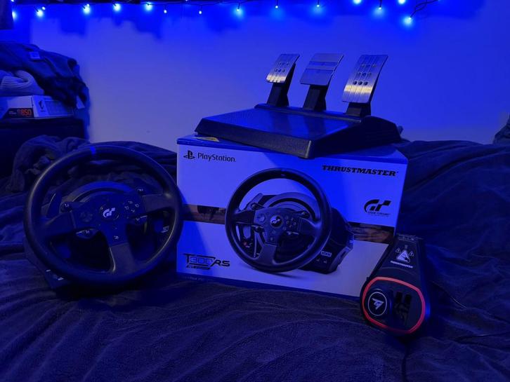 Thrustmaster T300 RS GT Racestuur + TH8S Shifter, Spelcomputers en Games, Spelcomputers | Sony PlayStation Consoles | Accessoires