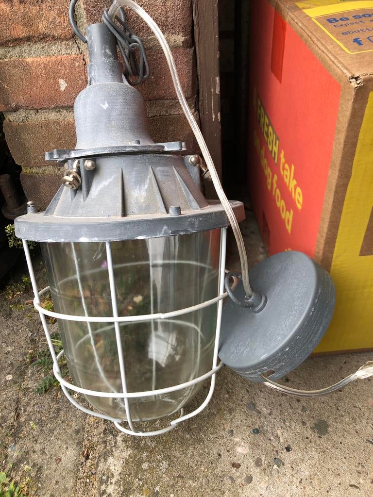 Industriële hanglamp - robuust en functioneel, Antiek en Kunst, Ophalen of Verzenden