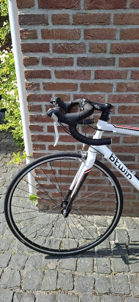 BTwin triban 5, 28 inch, Aluminium, Zo goed als nieuw, 15 tot 20 versnellingen