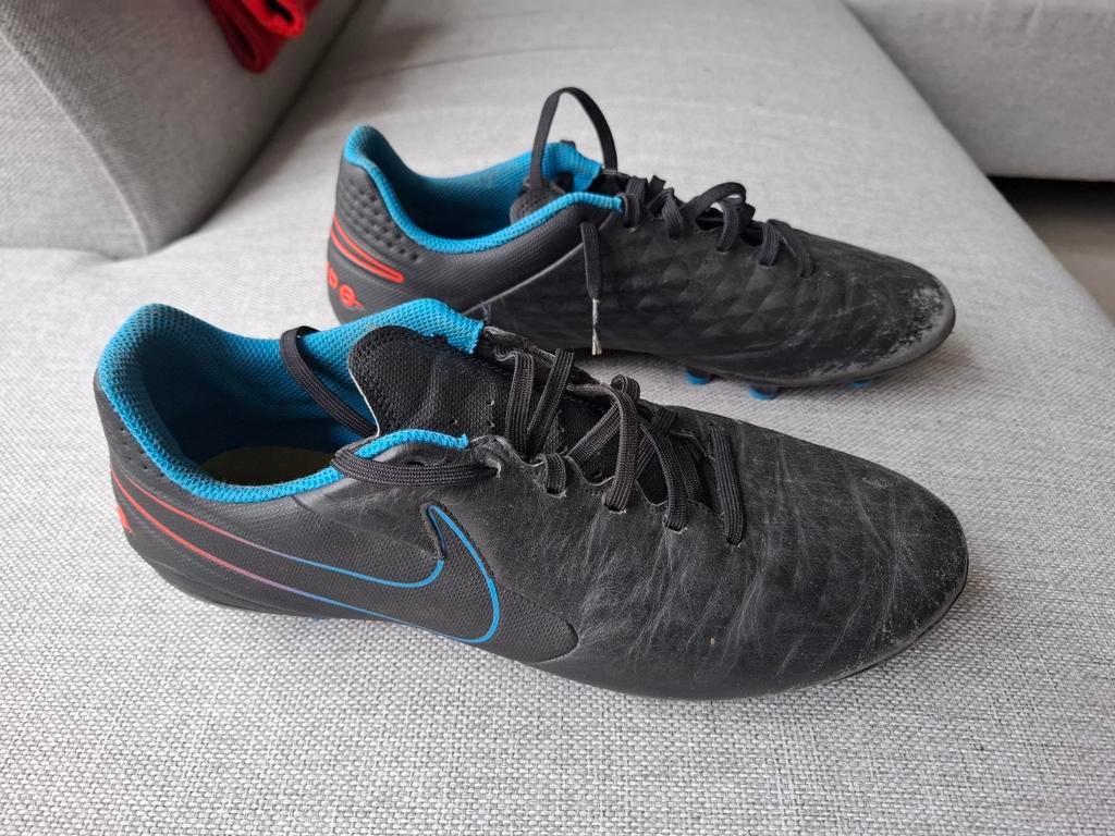 Voetbalschoenen Nike Tiempo, Sport en Fitness, Voetbal, Ophalen, Gebruikt, Schoenen, Maat M
