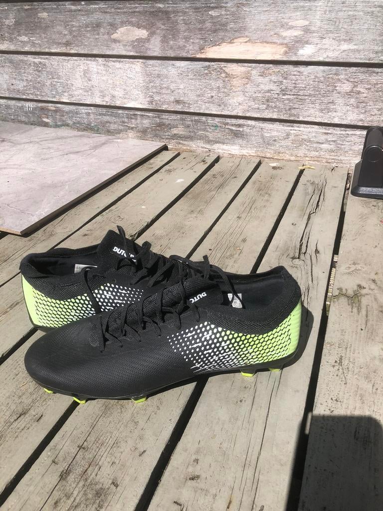 Kipsta voetbal schoenen, Gebruikt, Schoenen, Maat M, Ophalen of Verzenden