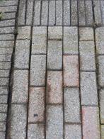 GRATIS BETONKLINKERS - 120 m2, Ophalen, Gebruikt, Beton, Klinkers
