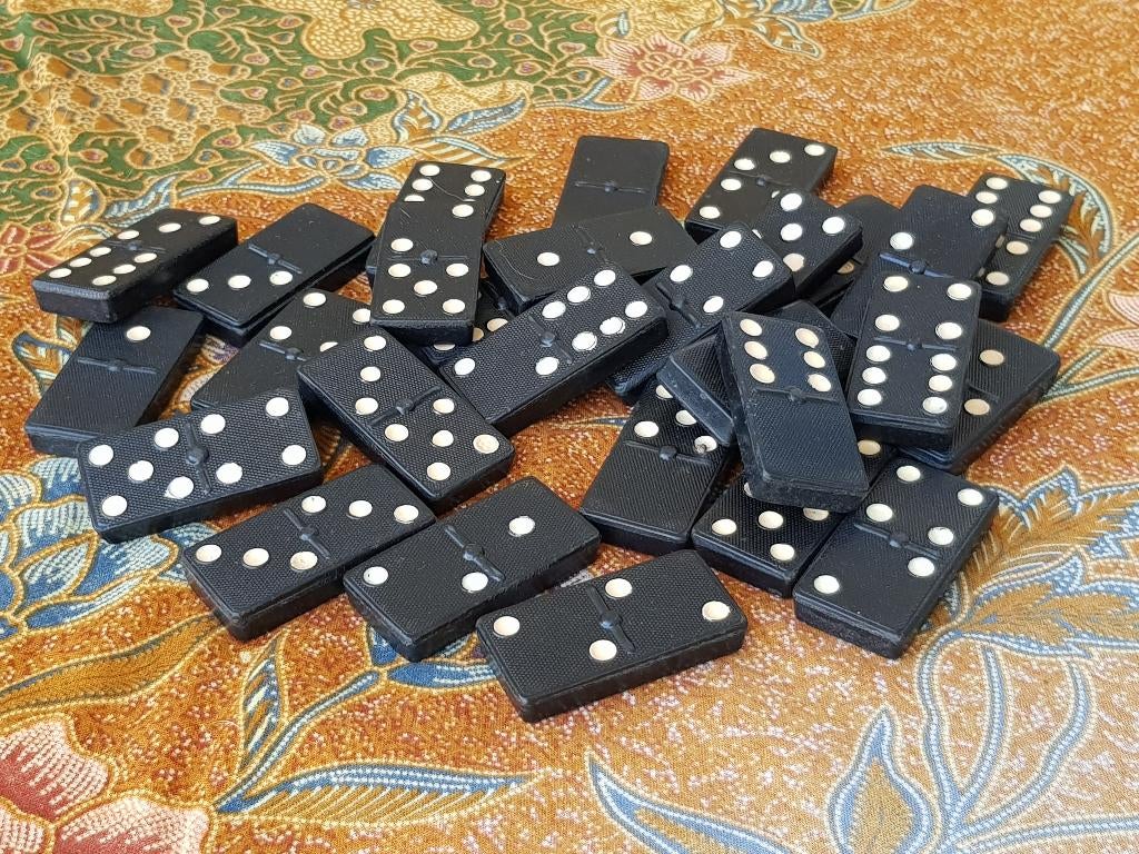 Mooi compleet oud Empire dominospel uit Engeland 17,3 cm., Antiek en Kunst, Ophalen of Verzenden