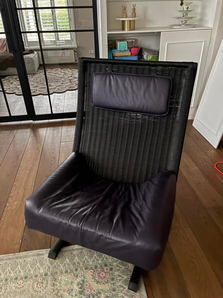 Fauteuil stoel leer paars met rotan achterkant, Ophalen, Overige kleuren, Design, Leer