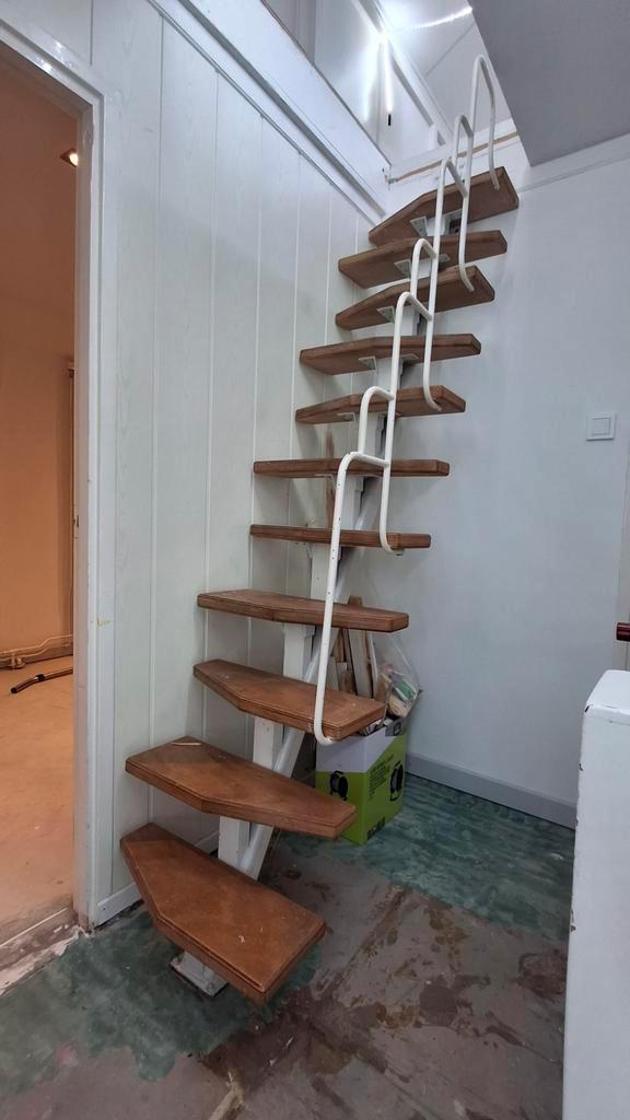 Stalen  "Scheeps" trap, Doe-het-zelf en Verbouw, Ladders en Trappen, 2 tot 4 meter, Ophalen