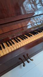 Gratis piano - merk Cherny -  handige klusser of decoratie, Ophalen of Verzenden, Gebruikt