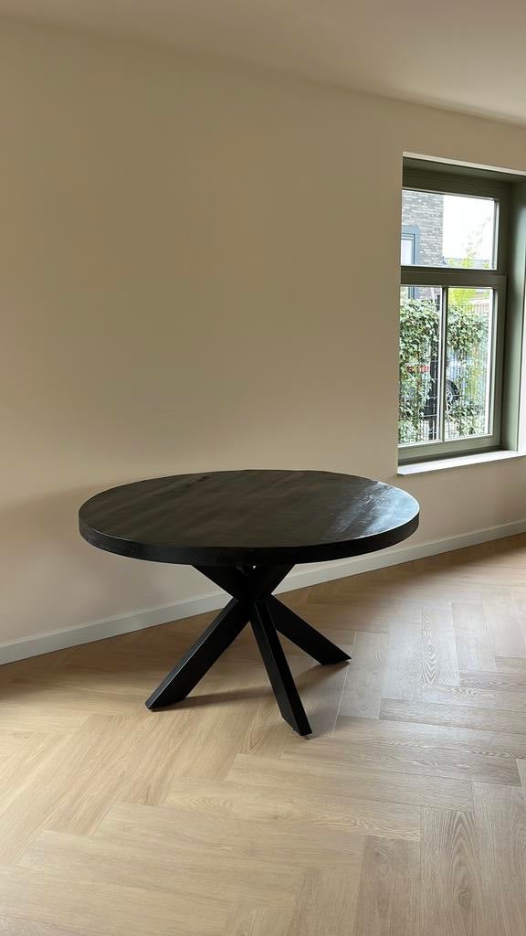 Zwarte ronde eettafel, Ophalen, Zo goed als nieuw, Rond, 100 tot 150 cm