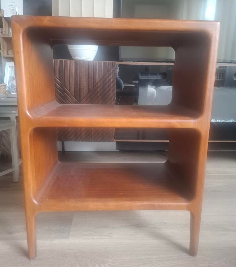 Donker houten lage boekenkast, nachtkastje van Zara Home, Ophalen, Met plank(en), 50 tot 100 cm, Zo goed als nieuw