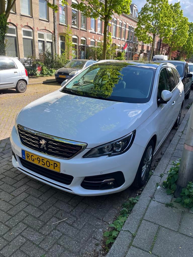 Peugeot 308 Blue Lease Premium 1.2 PureTech 131pk 2017 Wit, Auto's, Peugeot, Particulier, ABS, Achteruitrijcamera, Adaptieve lichten