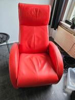 Rode lederen relaxfauteuil., Huis en Inrichting, Fauteuils, Ophalen, Minder dan 75 cm, Leer, Zo goed als nieuw