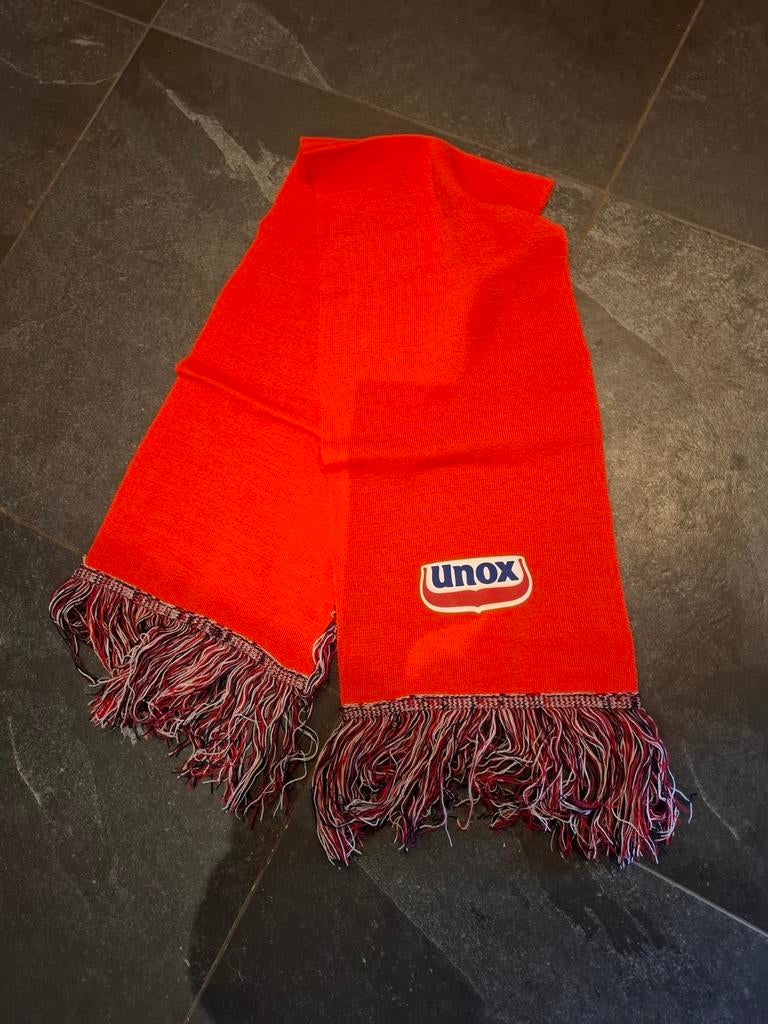 2xUnox muts en Efteling Unox muts bod is per stuk zie foto's, Ophalen of Verzenden, Nieuw