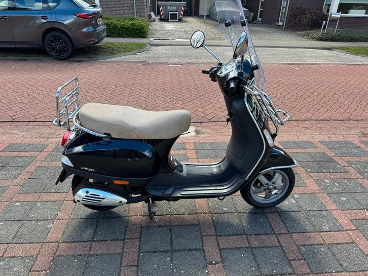 Vespa LX50 2t snorscooter, Fietsen en Brommers, Scooters | Vespa, Gebruikt, Vespa LX, Maximaal 25 km/u, Tweetakt, Ophalen