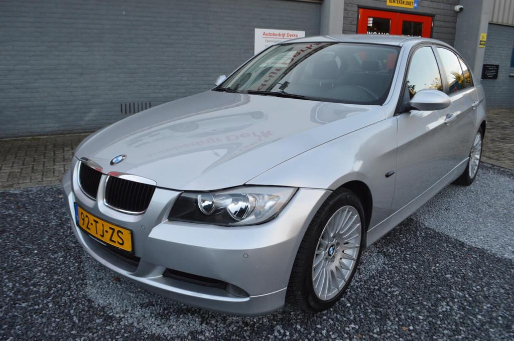 BMW 3-serie 318i Business Line Airco Leer Navi Stuurbekracht, Auto's, BMW, Achterwielaandrijving, 4 cilinders, 129 pk, Handgeschakeld