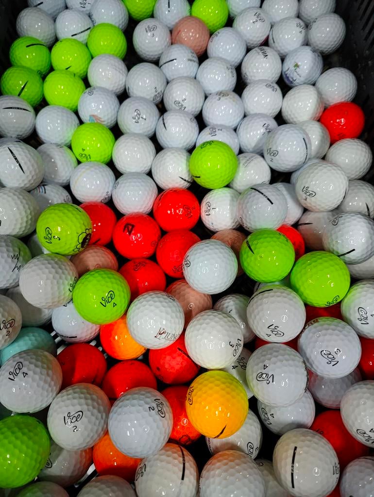 Vice pro golfballen 50 stuks AAAA kwaliteit mega deal, Ophalen of Verzenden, Zo goed als nieuw, Bal(len)