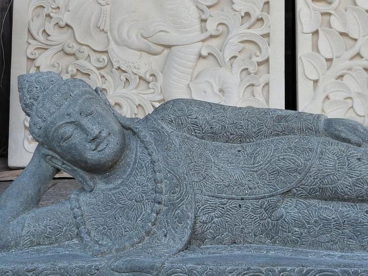 Sleeping Boeddha lavasteen, Tuin en Terras, Tuinbeelden, Nieuw, Ophalen