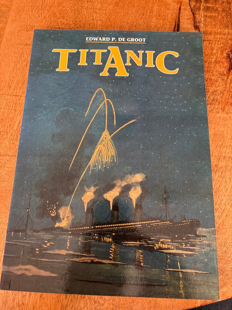 E.P. de Groot - Titanic boek, Verzamelen, Scheepvaart, Ophalen of Verzenden, Zo goed als nieuw
