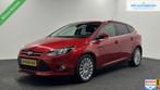 Ford Focus 1.0 EcoBoost Titanium Business TREKHAAK ECC NAVI, Auto's, Euro 5, Gebruikt, Zwart, Met garantie (alle)