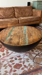 Unieke ronde salontafel van gerecycled hout en metaal, Huis en Inrichting, Ophalen, Gebruikt, Rond, 50 tot 100 cm