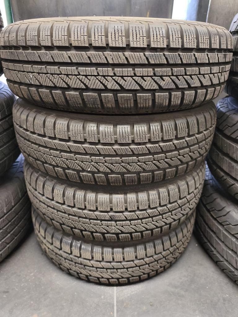 Winterwielen Toyota AYGO 155/65R14 - Compleet Set, Auto-onderdelen, Banden en Velgen, Ophalen, 14 inch, Gebruikt, 155 mm